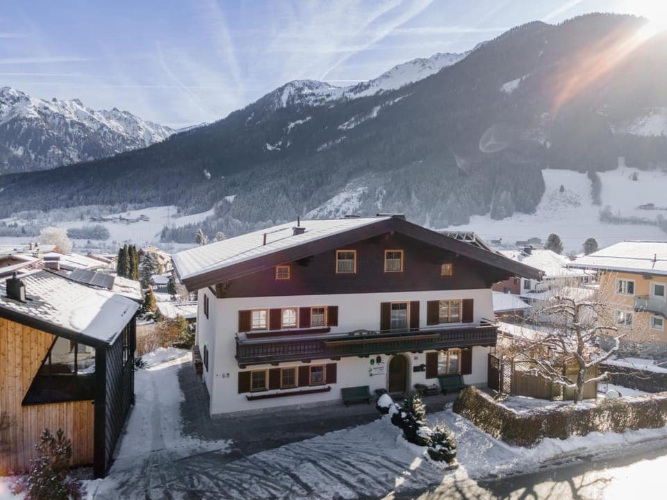 Property building, Winter