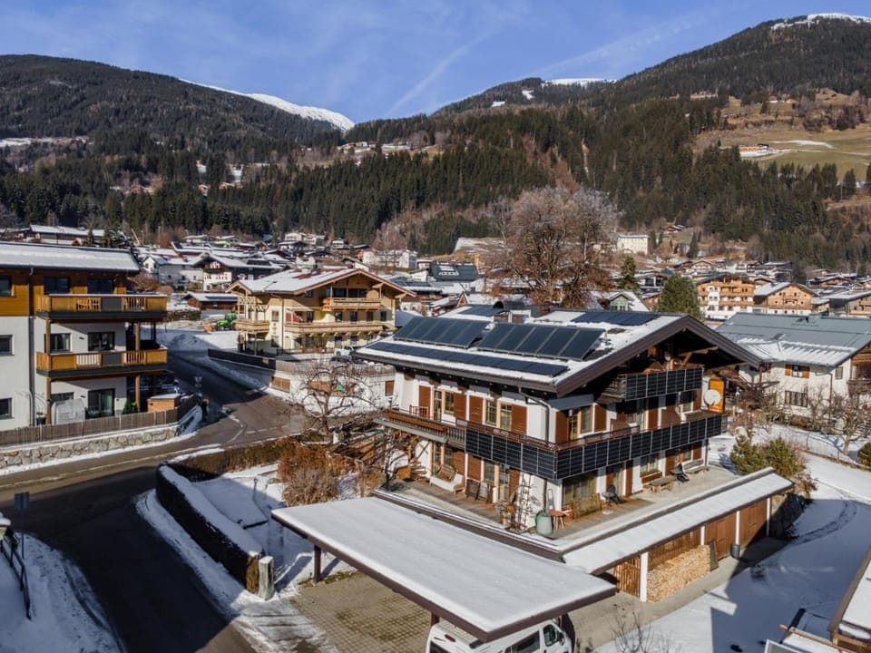 Property building, Winter