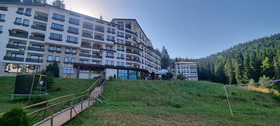 Property building, Day