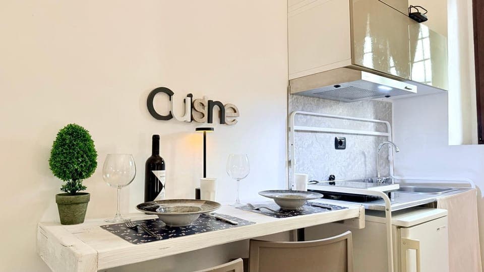 Kitchen or kitchenette, stove