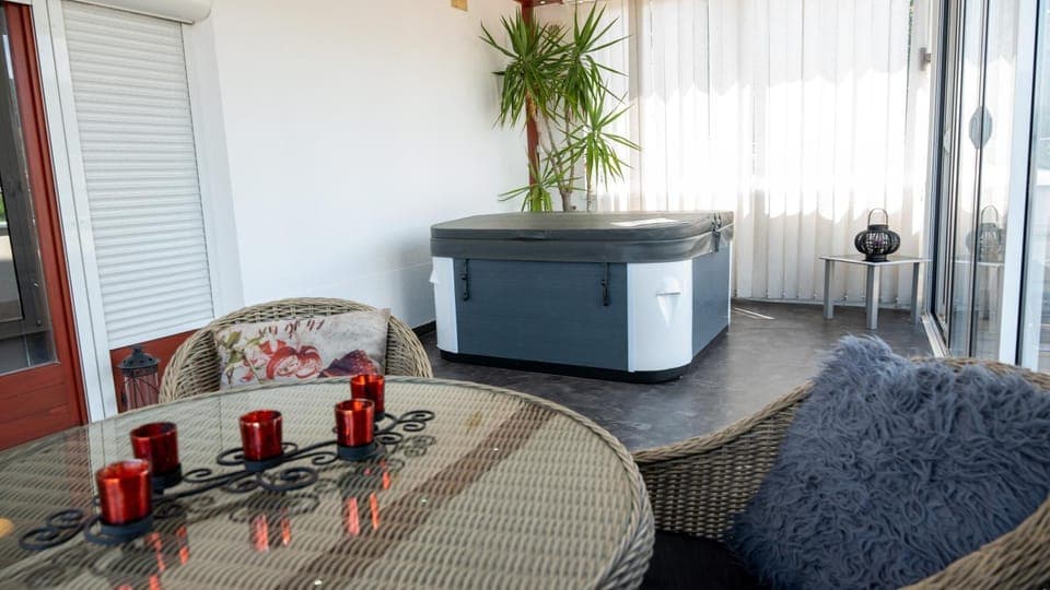 Seating area, Swimming pool