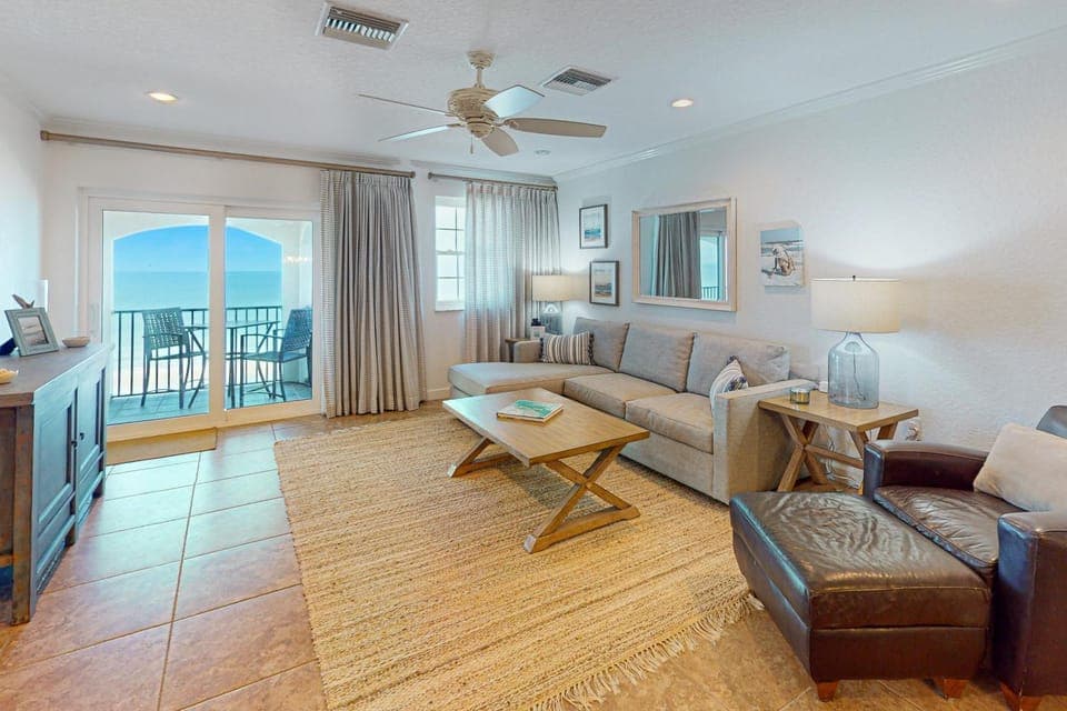 Tortugas De Mar, Unit 303B House in Belleair Beach