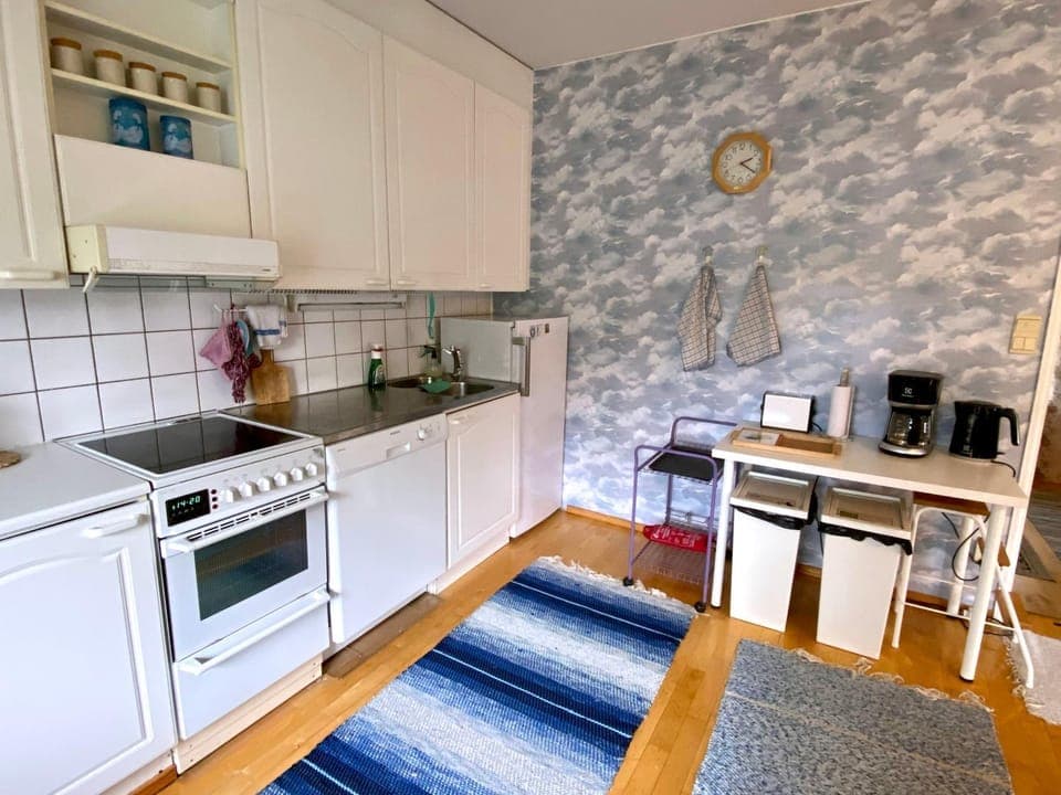 Kitchen or kitchenette, dishwasher, minibar, pet friendly, stove, toaster
