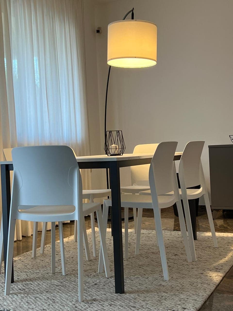 Seating area, Dining area