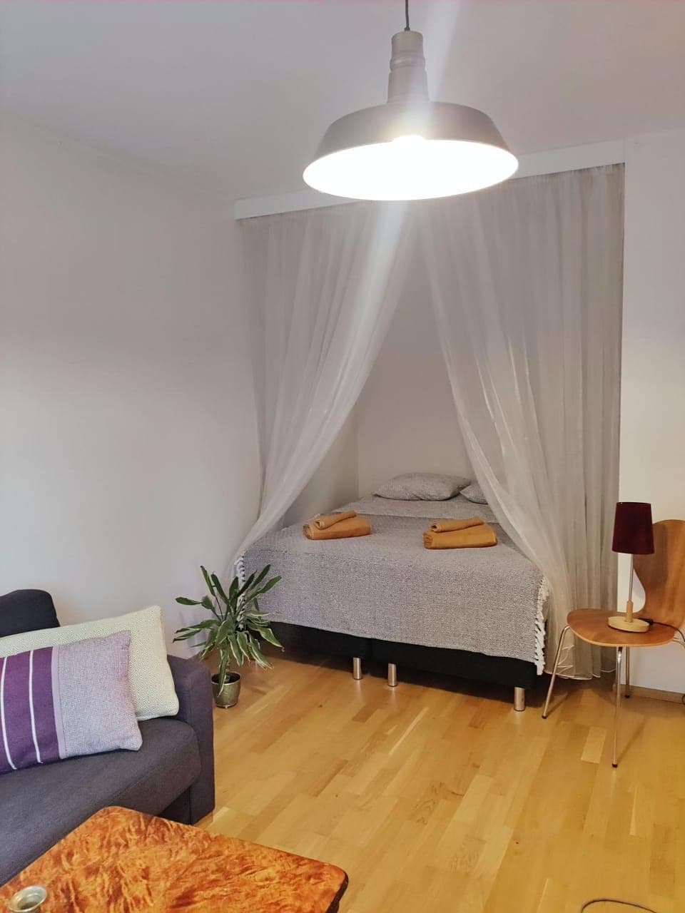 Bed, Photo of the whole room