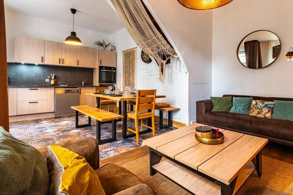 Living room, Dining area, kitchen