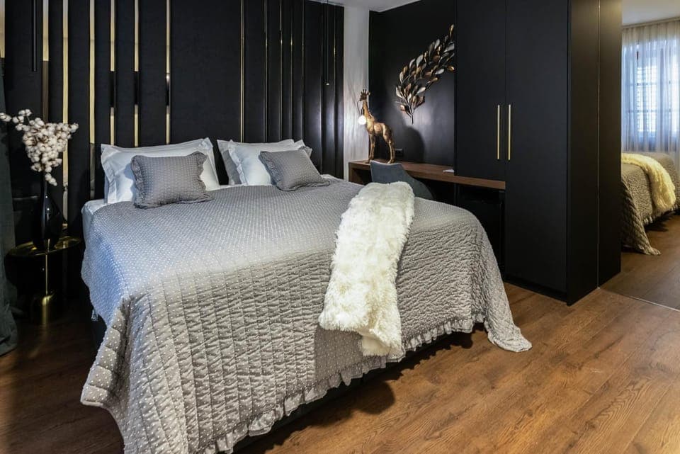 Bed, Bedroom