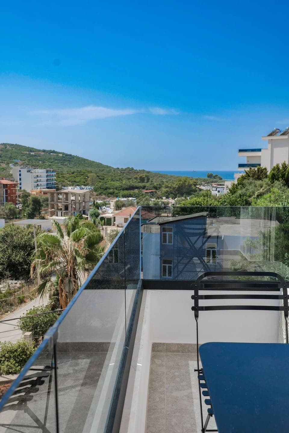 Balcony/Terrace, Mountain view