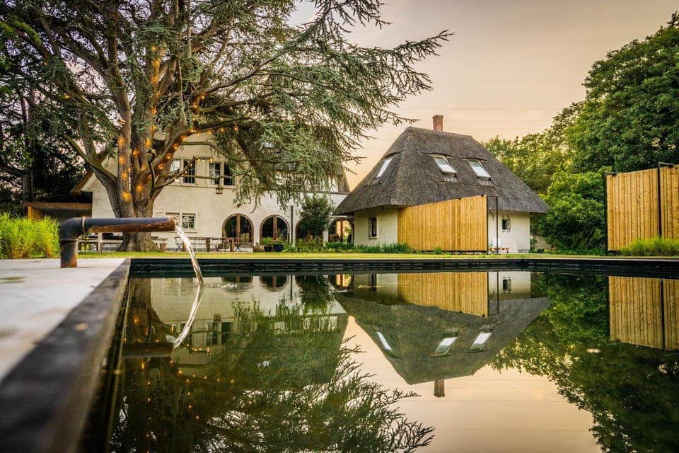 Property building, Swimming pool