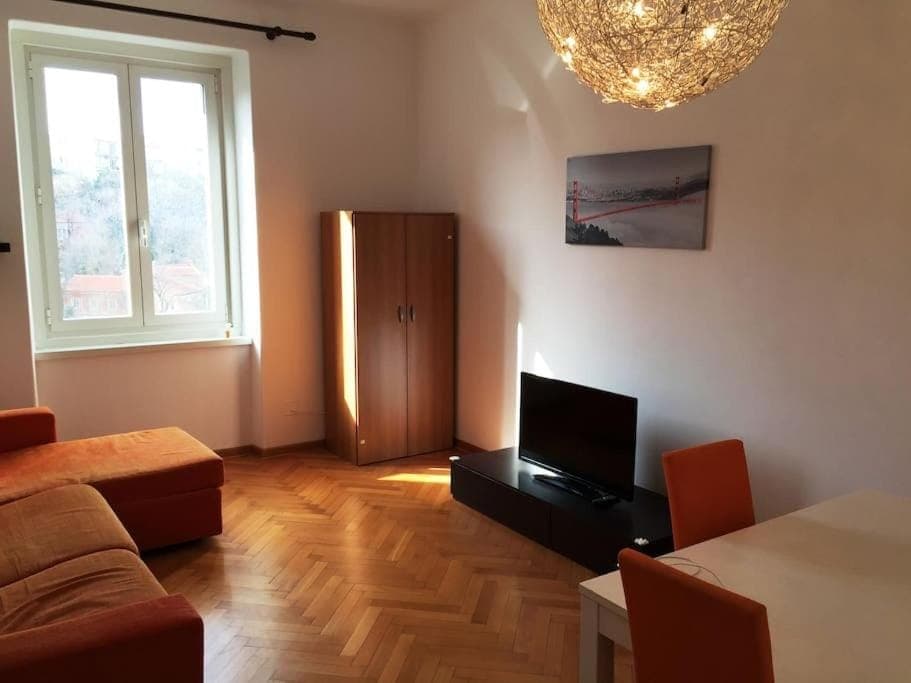 Communal lounge/ TV room, TV and multimedia, Living room