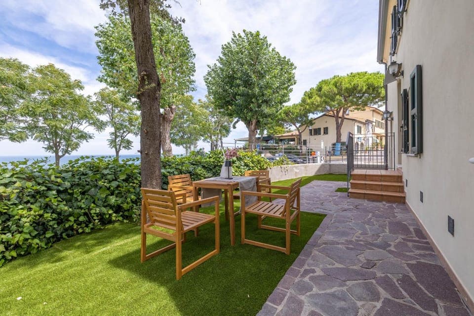 Garden, View (from property/room), Dining area, Garden view