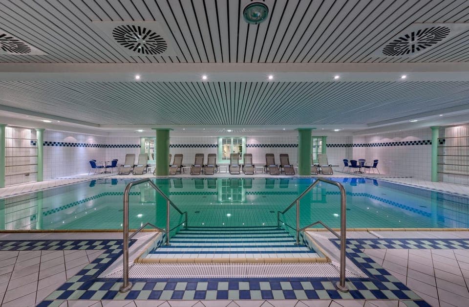 Spa and wellness centre/facilities, Swimming pool