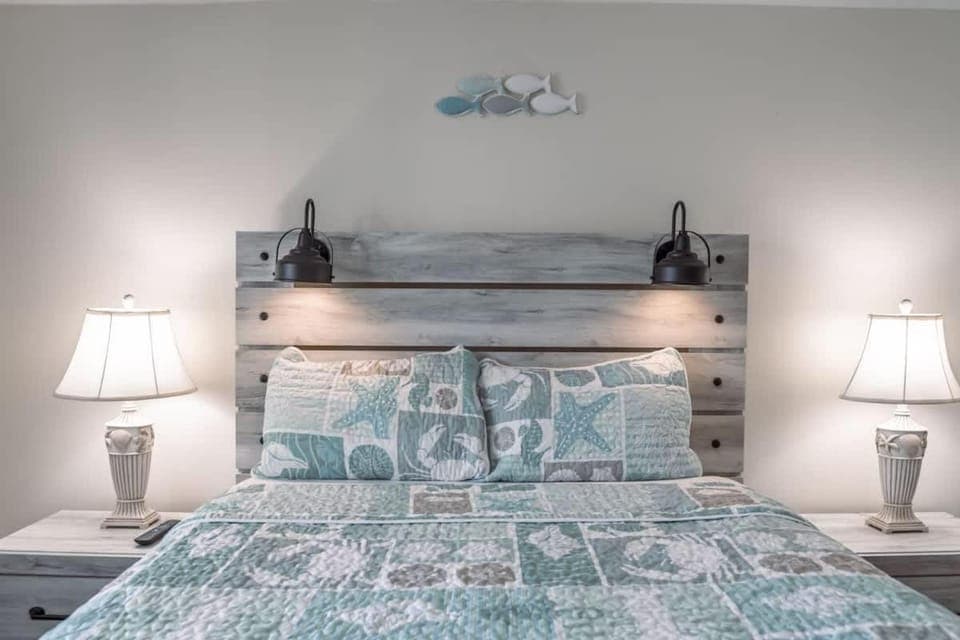 Surfrider Beach Getaway House in Kure Beach