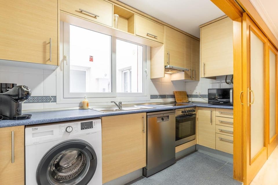 Kitchen or kitchenette, Living room