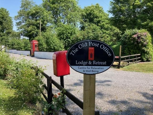 Property logo or sign, Logo/Certificate/Sign, Text overlay, Street view