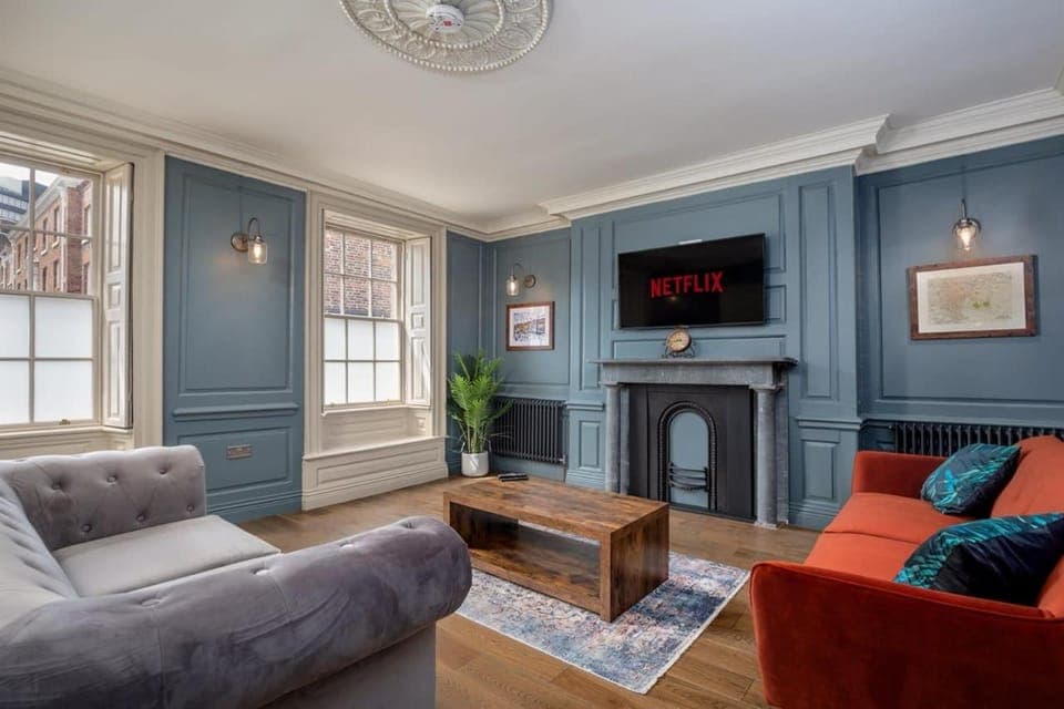 TV and multimedia, Living room, Seating area