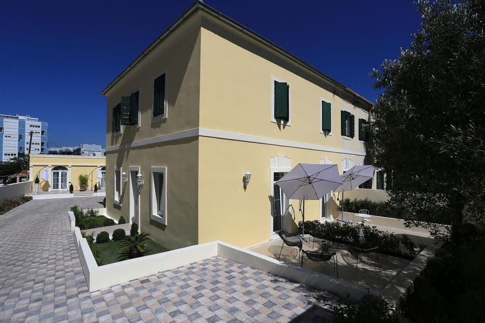 Property building, Patio, Day