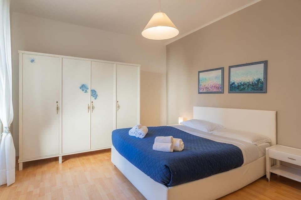 Bed, Bedroom, wardrobe