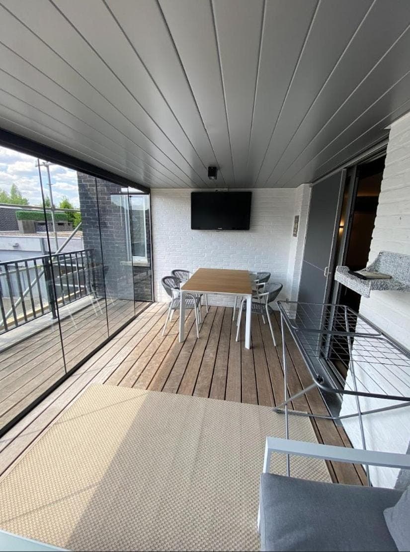 Communal lounge/ TV room, TV and multimedia, View (from property/room), Balcony/Terrace, Seating area, Dining area, Evening entertainment