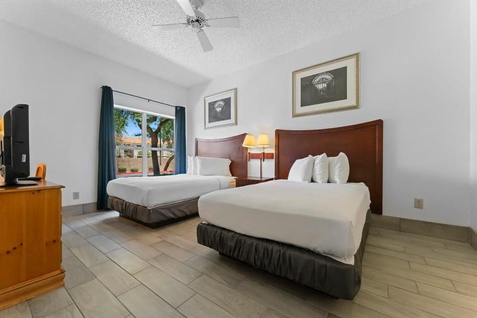 Scottsdale upgraded 1 bd 1 ba 2 Queen Beds Apartment in Paradise Valley