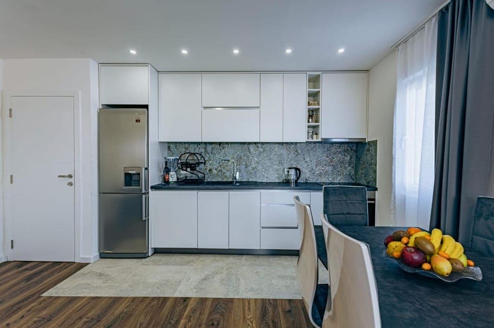 Kitchen or kitchenette, dishwasher, pet friendly, stove