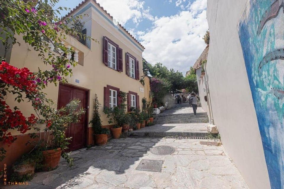 Property building, Street view