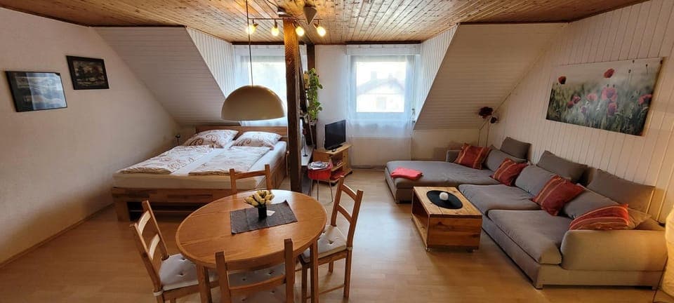 Living room, Photo of the whole room, Bedroom