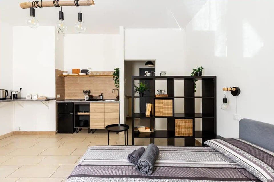 Bed, Kitchen or kitchenette, Living room, Photo of the whole room, Bedroom, stove