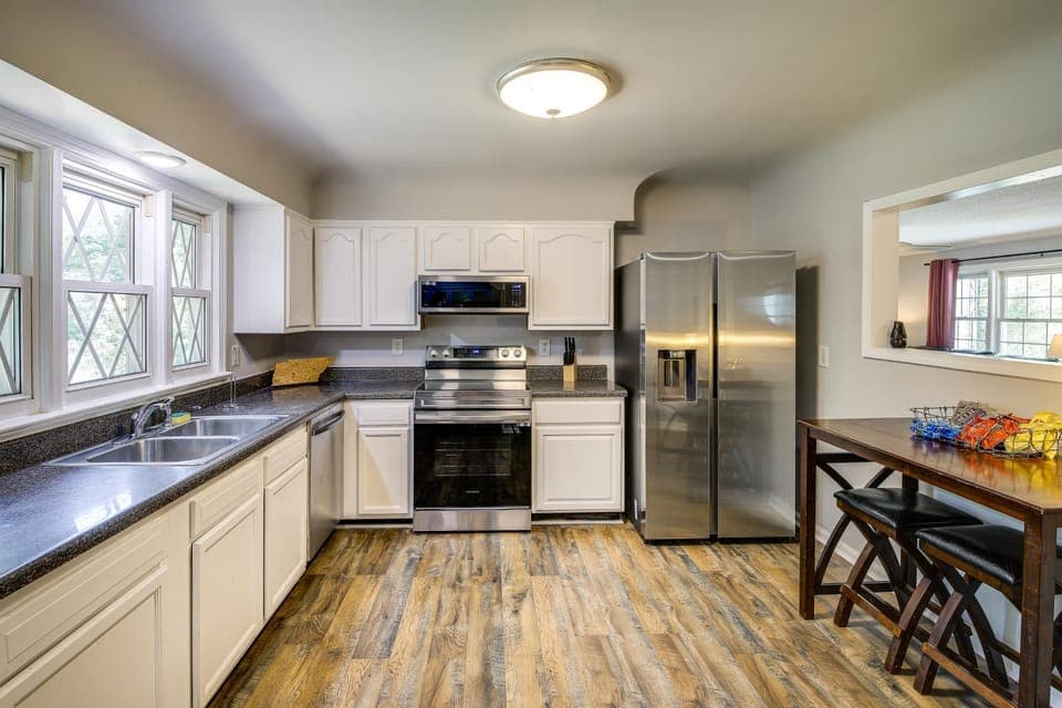 Pet-Friendly Knoxville Home w/ Fenced Yard! House in Knoxville