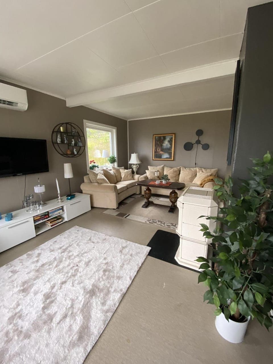 TV and multimedia, Living room, Seating area