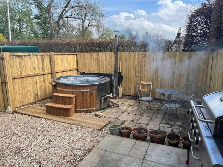 Patio, BBQ facilities, Hot Tub