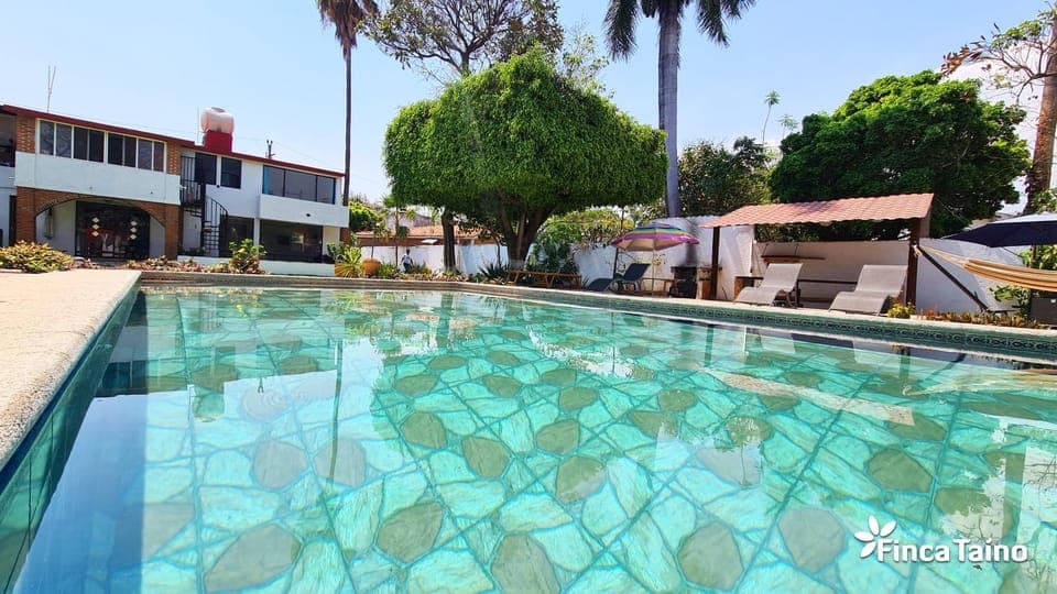 Property building, Swimming pool