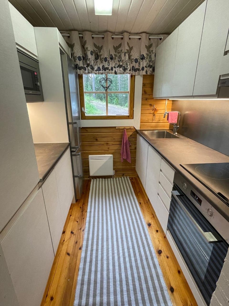 Kitchen or kitchenette, dishwasher, pet friendly, stove