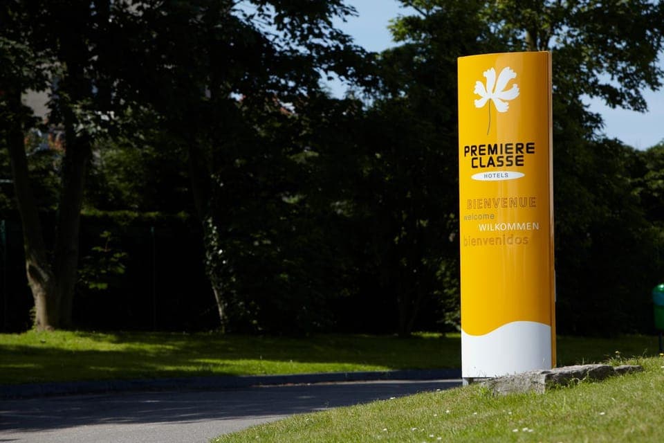 Facade/entrance, Logo/Certificate/Sign