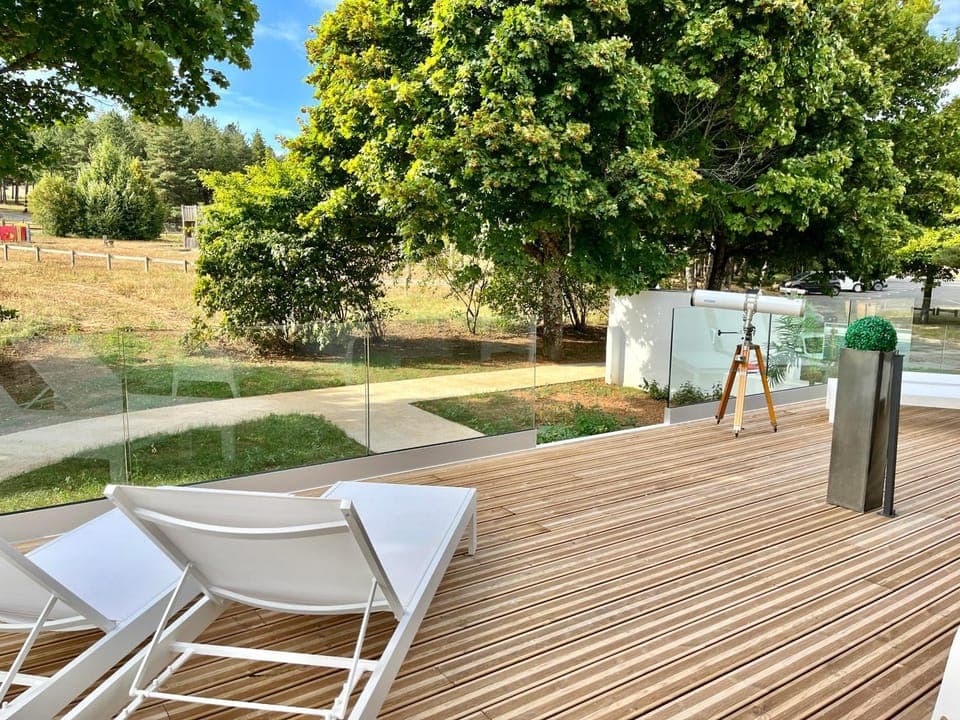 Patio, Natural landscape, Balcony/Terrace, Dining area, Garden view