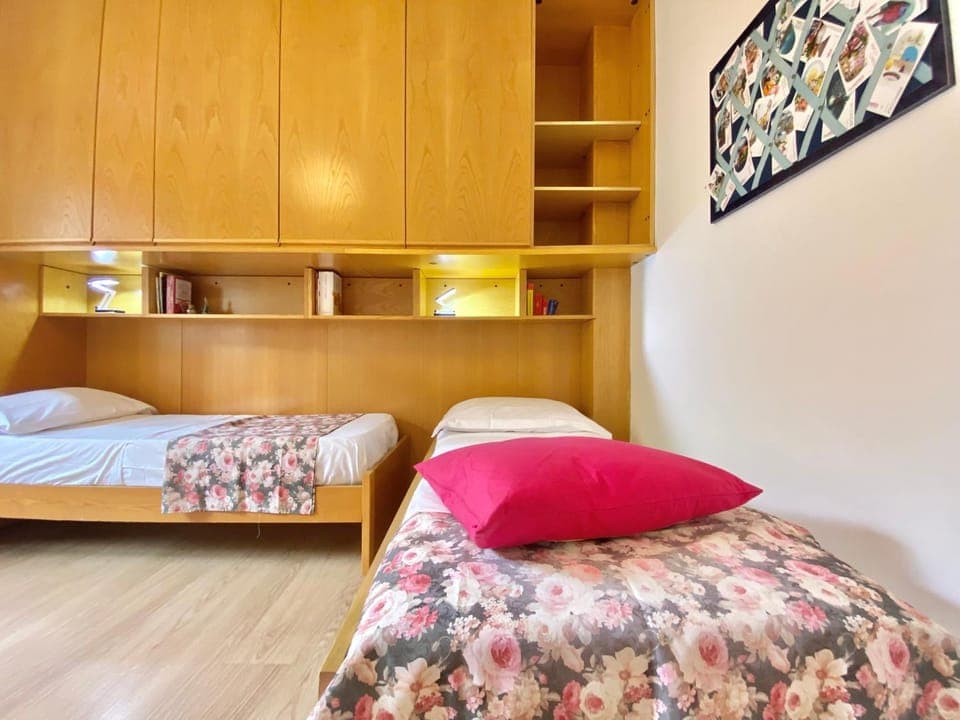 Bed, Photo of the whole room, Bedroom, wardrobe