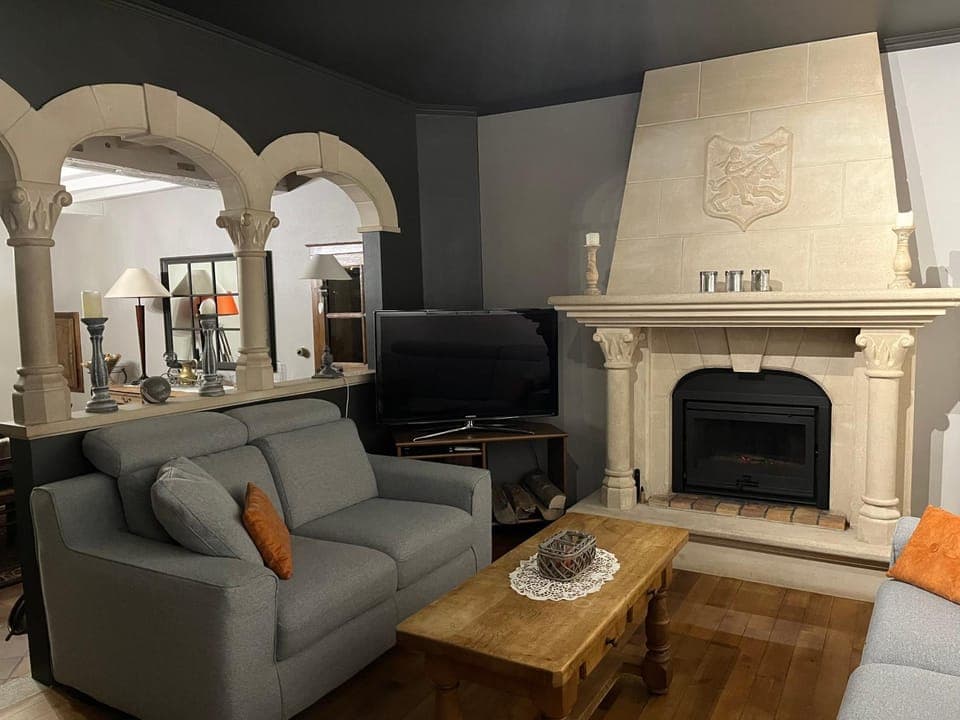 Living room, flat iron