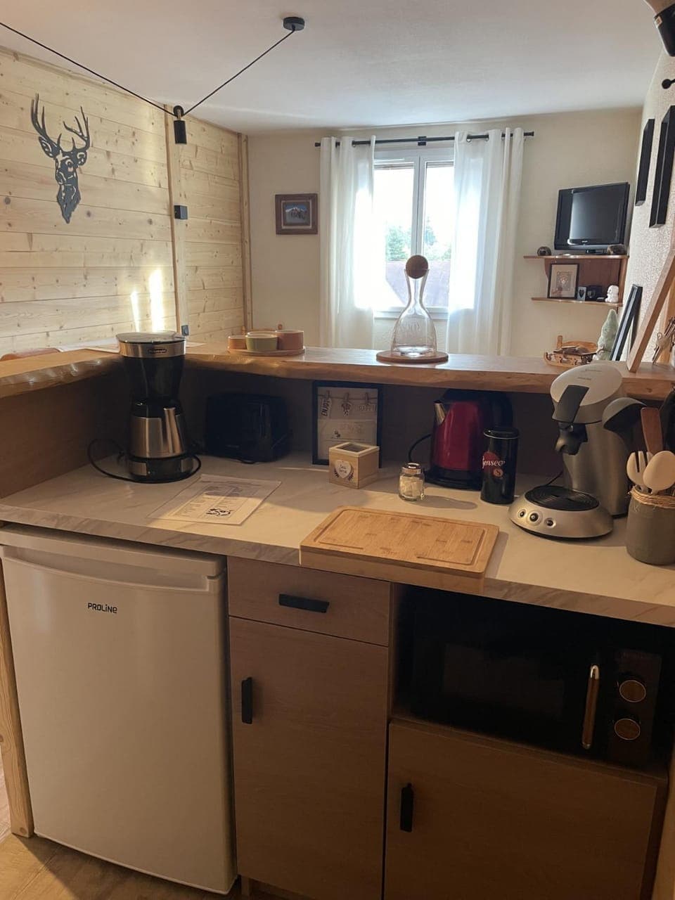 Kitchen or kitchenette