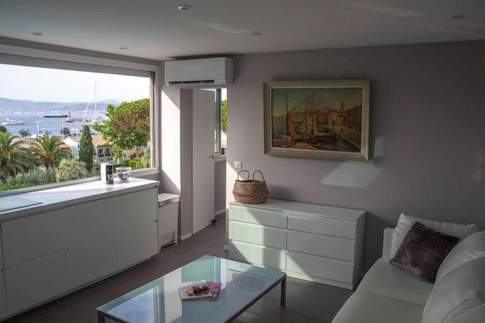 View (from property/room), Seating area, Mountain view