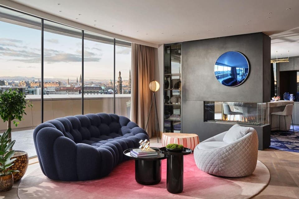 Photo of the whole room