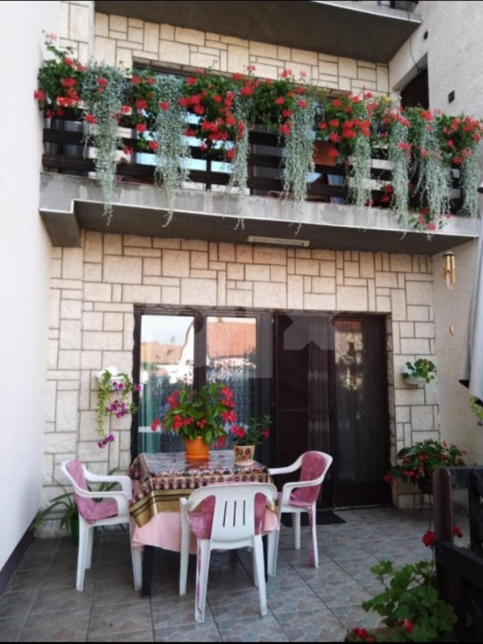 Property building, Balcony/Terrace