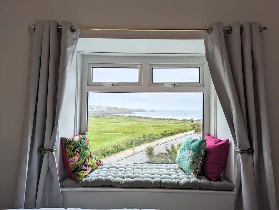 Seating area, Sea view