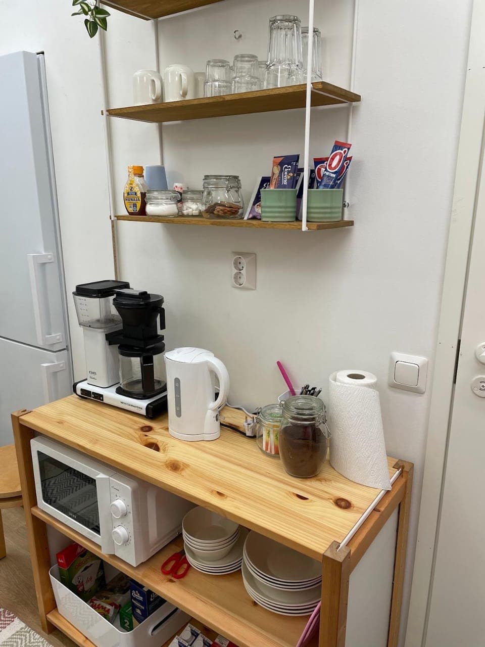 Coffee/tea facilities, Kitchen or kitchenette, Food and drinks, minibar