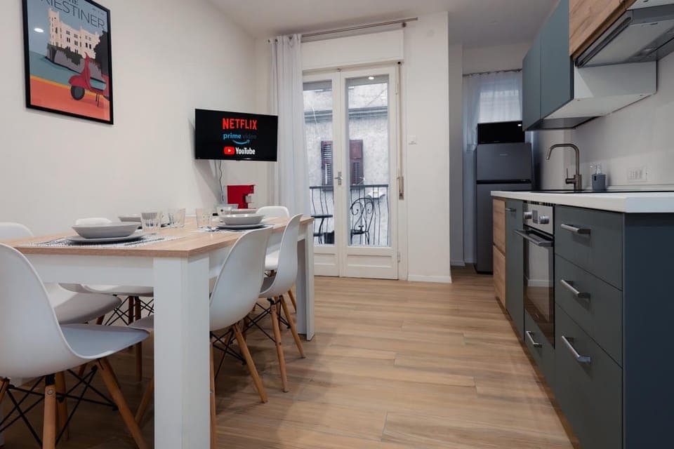 TV and multimedia, Kitchen or kitchenette, Dining area, minibar, pet friendly, stove