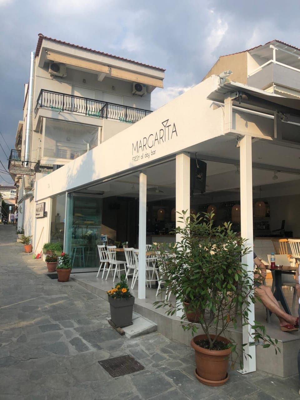 Property building, Food close-up, View (from property/room), Food, Alcoholic drinks, Non alcoholic drinks