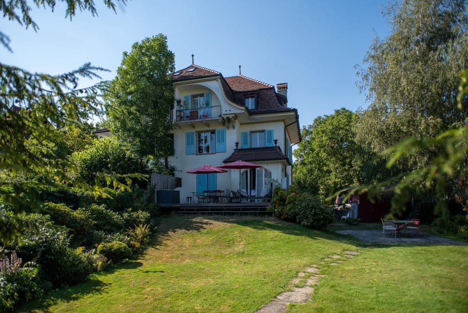 Property building, Spring, Day, Natural landscape, Garden, Garden view