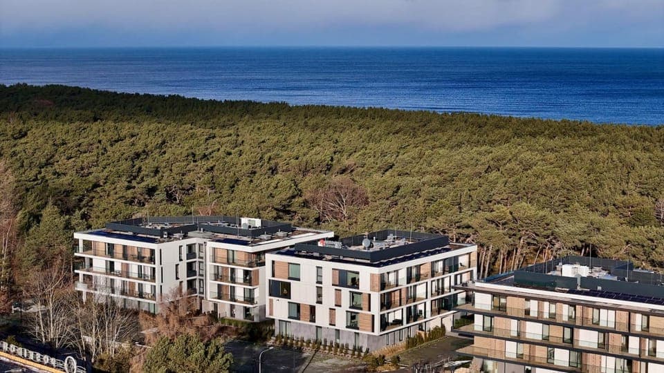 Property building, Spring, Off site, Day, Bird's eye view, View (from property/room), Sea view, Location