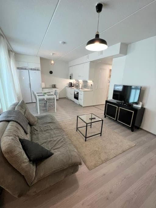 TV and multimedia, Kitchen or kitchenette, Living room, Seating area, Dining area