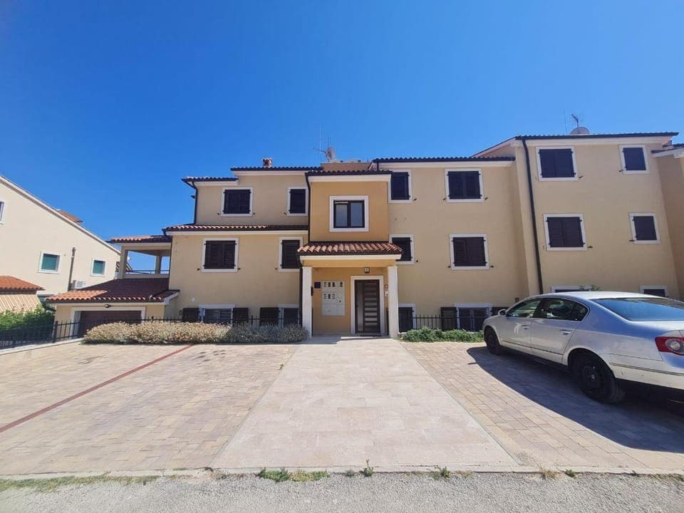 Property building, Day, Parking