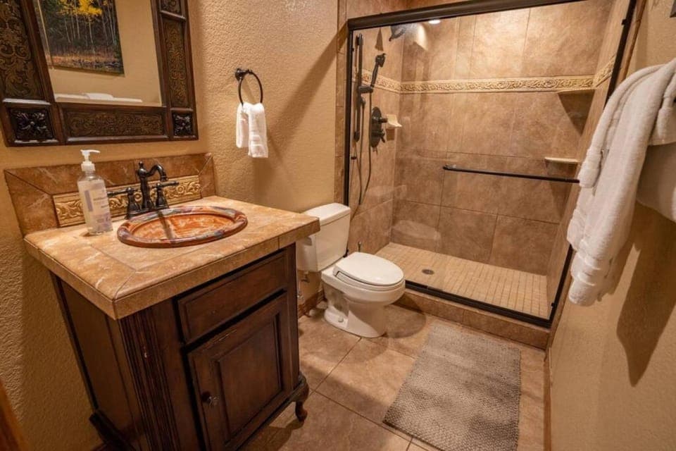 Bear Creek Lodge - Spa - Fire Table - 3min to Trails House in Colorado Springs